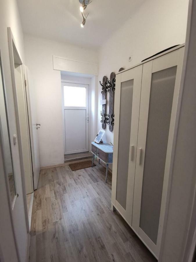 Apartment Viktoria Püttlingen Eksteriør bilde